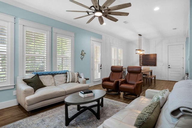 161 Lakewood Dr, Santa Rosa Beach, FL 32459 - living area with crown molding, ceiling fan, plenty of natural light, wood finished floors, and recessed lighting