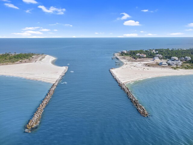 1548 Leisure Ln, Saint George Island, FL 32328
