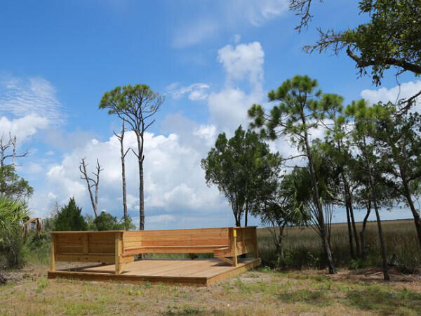 1548 Leisure Ln, Saint George Island, FL 32328