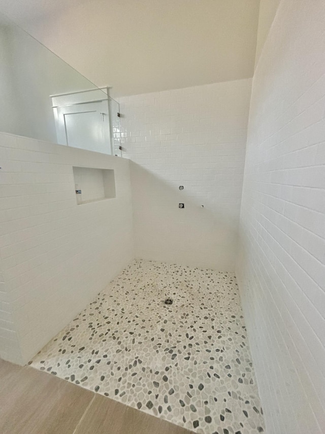 LOT11 E Georgie Pt, Washington, FL 32459 - bathroom featuring a walk in shower
