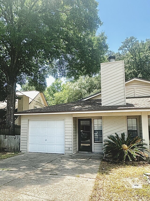 818 Roy St Unit A, Fort Walton Beach, FL 32547 - photo 3