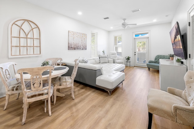 25 S Wildflower Dr Unit 224, Santa Rosa Beach, FL 32459 - living area featuring light wood-type flooring, visible vents, recessed lighting, and ceiling fan
