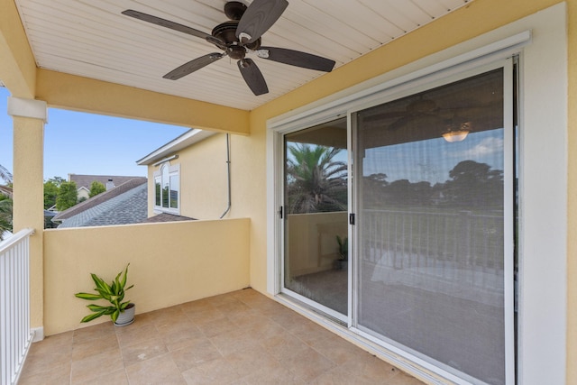 1124 Willowood Cir, Gulf Breeze, FL 32563 - balcony with ceiling fan