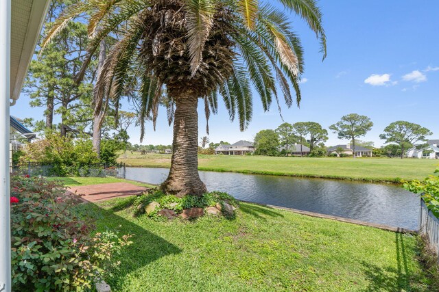 1124 Willowood Cir, Gulf Breeze, FL 32563 - view of water feature