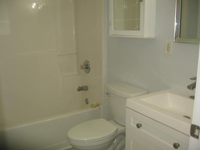 13 Plantation Way, Santa Rosa Beach, FL 32459 - full bathroom featuring vanity, toilet, and tub / shower combination