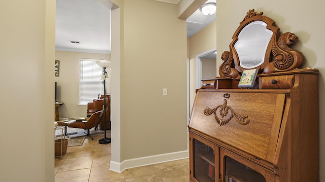 317 Turtle Cv, Panama City Beach, FL 32413 - corridor featuring light tile patterned floors, visible vents, and baseboards