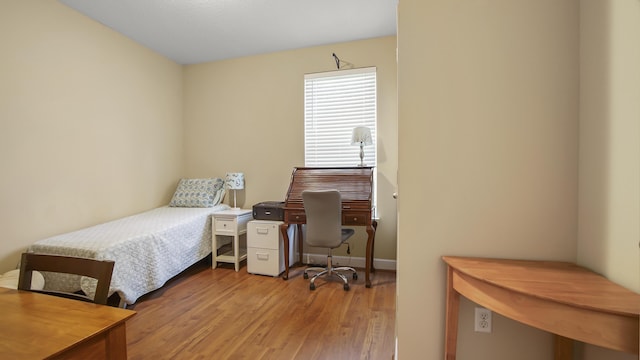 317 Turtle Cv, Panama City Beach, FL 32413 - bedroom with wood finished floors