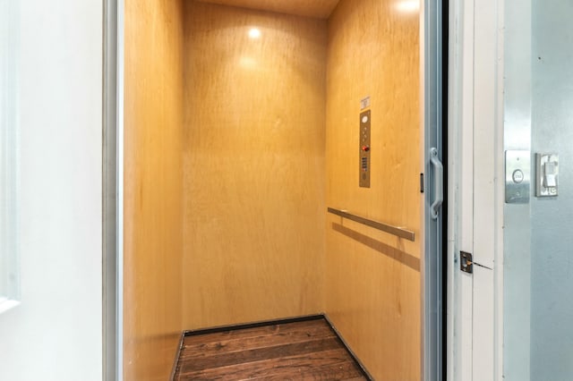 1158 Mack Bayou Rd, Santa Rosa Beach, FL 32459 - interior details featuring elevator