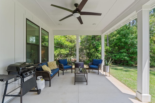 view of patio featuring a ceiling fan, outdoor lounge area, and a grill