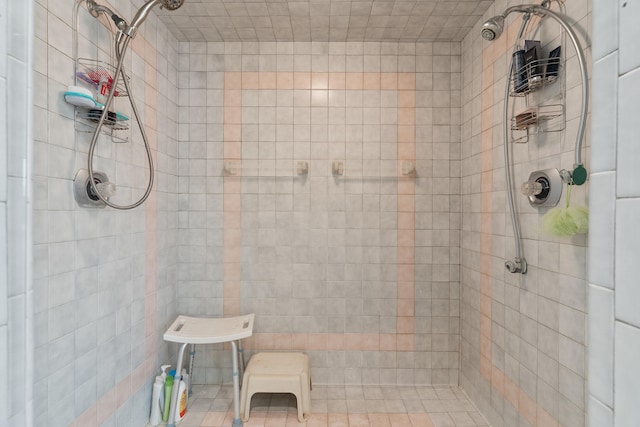 809 Main St, Destin, FL 32541 - full bath with a tile shower