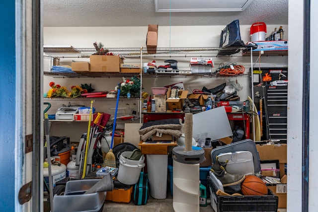 809 Main St, Destin, FL 32541 - view of storage area