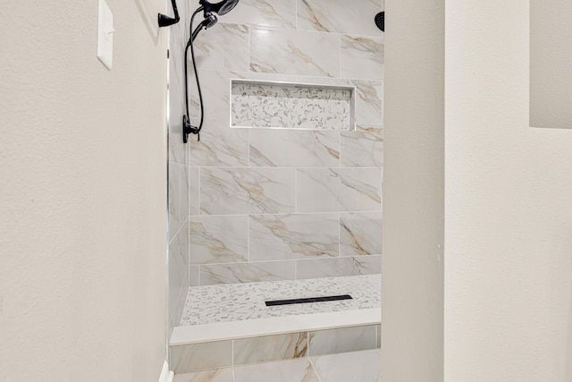 5700 Country Squire Dr, Milton, FL 32570 - room details featuring tiled shower