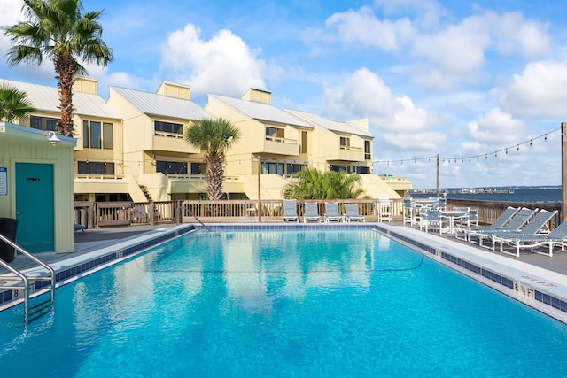 8520 Gulf Blvd # Ut-39, Navarre, FL 32566 - view of community pool