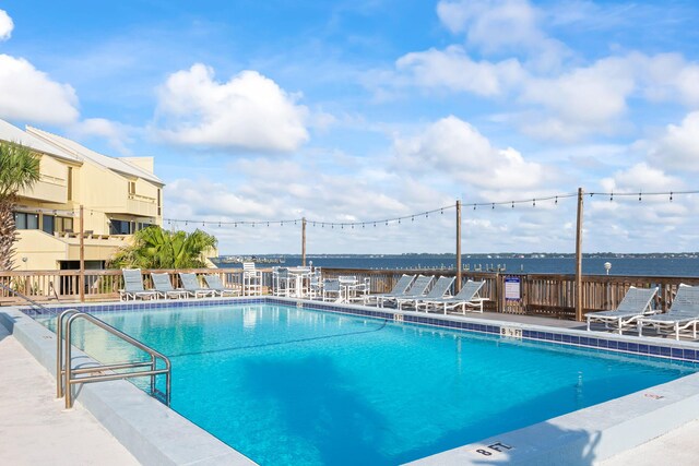8520 Gulf Blvd # Ut-39, Navarre, FL 32566 - view of community pool