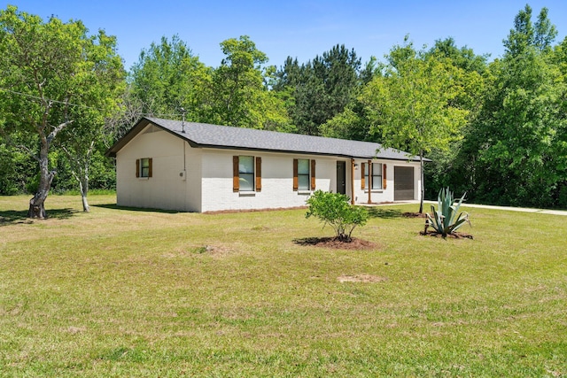 3335 Rolling Hills Cir, Bonifay, FL 32425 - single story home featuring brick siding and a front lawn