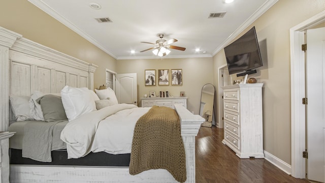 554 Magnolia Lake Dr, Defuniak Springs, FL 32433 - bedroom with dark wood finished floors, baseboards, recessed lighting, crown molding, and ceiling fan