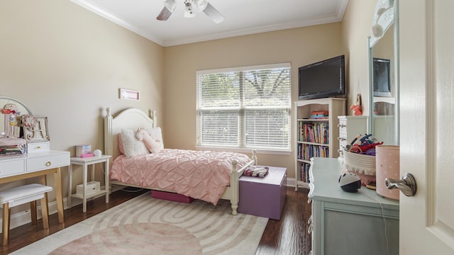 554 Magnolia Lake Dr, Defuniak Springs, FL 32433 - bedroom featuring dark wood finished floors, ornamental molding, baseboards, and ceiling fan