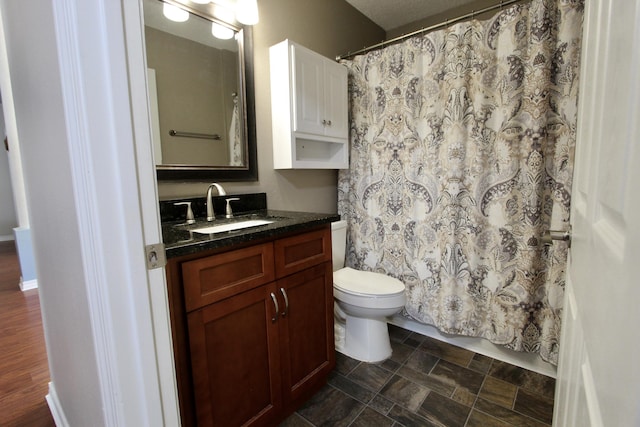 206 Secretariat Dr, Crestview, FL 32539 - bathroom featuring vanity, a shower with shower curtain, and toilet