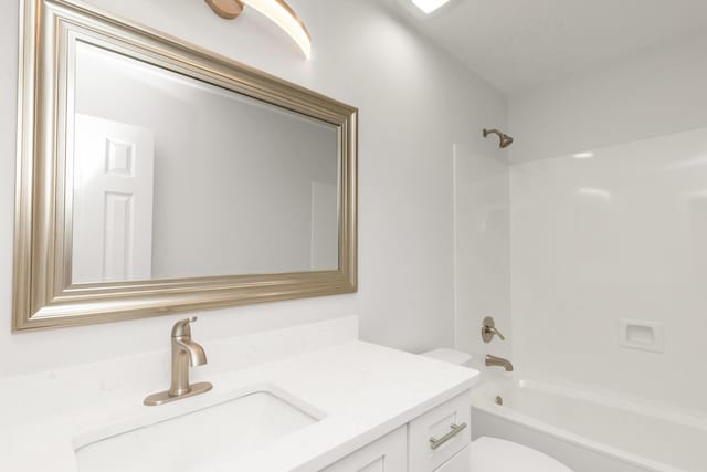 197 Kel-Wen Circle Kel-Wen, Destin, FL 32541 - full bath with toilet, vanity, and bathing tub / shower combination
