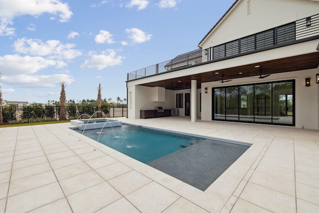 724 Windsong Dr, Inlet Beach, FL 32461 - view of swimming pool featuring a fenced in pool, an in ground hot tub, fence, a ceiling fan, and a patio