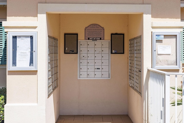 surrounding community with mail area