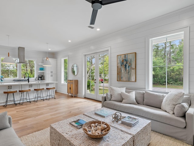 105 Greenbriar Ln, Santa Rosa Beach, FL 32459 - living room with visible vents, ceiling fan, light wood-style floors, and recessed lighting