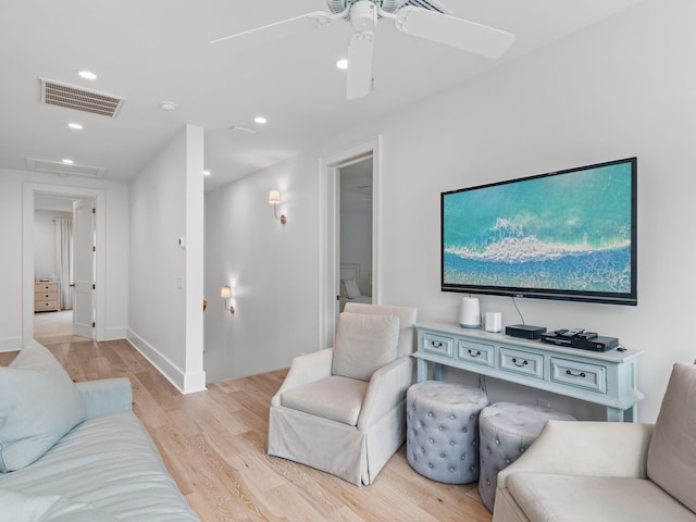 105 Greenbriar Ln, Santa Rosa Beach, FL 32459 - living area with recessed lighting, ceiling fan, light wood finished floors, baseboards, and visible vents