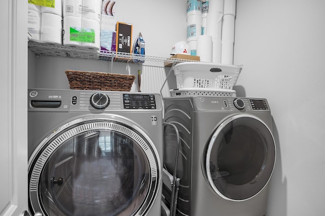 85 Stonegate Dr, Santa Rosa Beach, FL 32459 - laundry room with washing machine and clothes dryer and laundry area