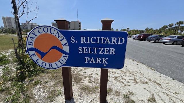 4003 Tarpon St, Panama City Beach, FL 32408 - details featuring a parking lot