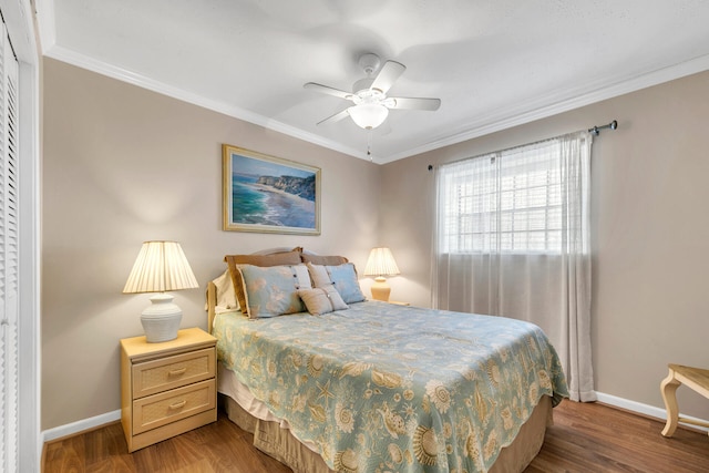 220 N Driftwood Bay Dr Unit 40A, Miramar Beach, FL 32550 - bedroom with crown molding, baseboards, and wood finished floors