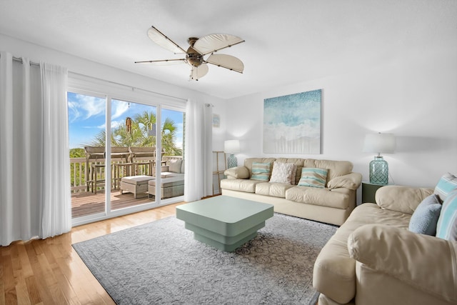 8522 Gulf Blvd Unit 20, Navarre, FL 32566 - living room with ceiling fan and light wood-style flooring