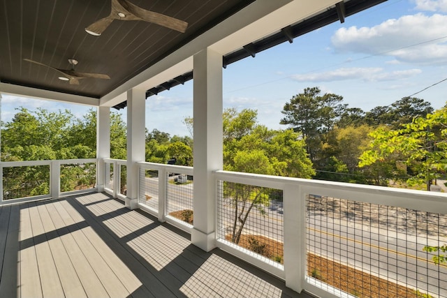 deck featuring ceiling fan