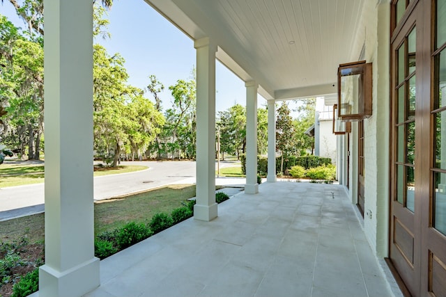 view of patio / terrace with covered porch