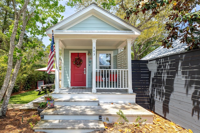 view of front of house featuring covered porch