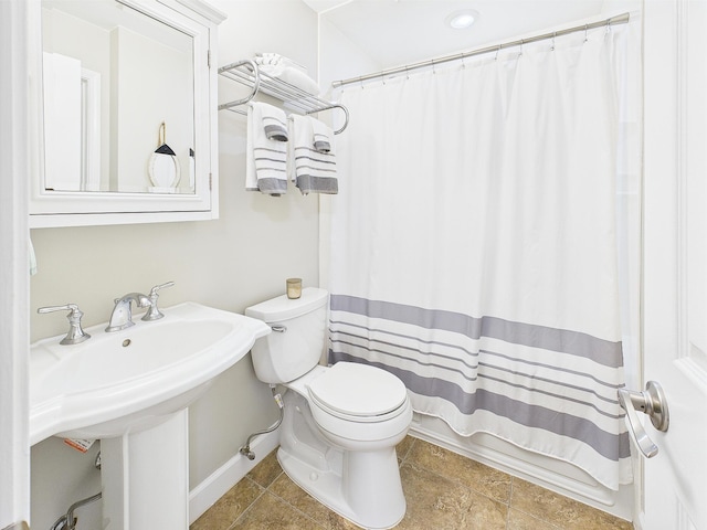 210 Southlake Ct Unit 210, Niceville, FL 32578 - bathroom with toilet and baseboards
