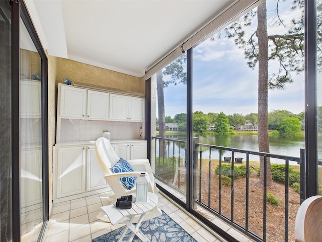 210 Southlake Ct Unit 210, Niceville, FL 32578 - sunroom with a water view