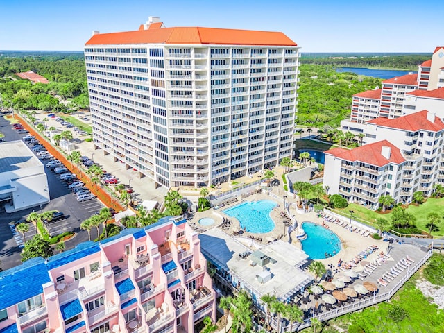 bird's eye view with a water view