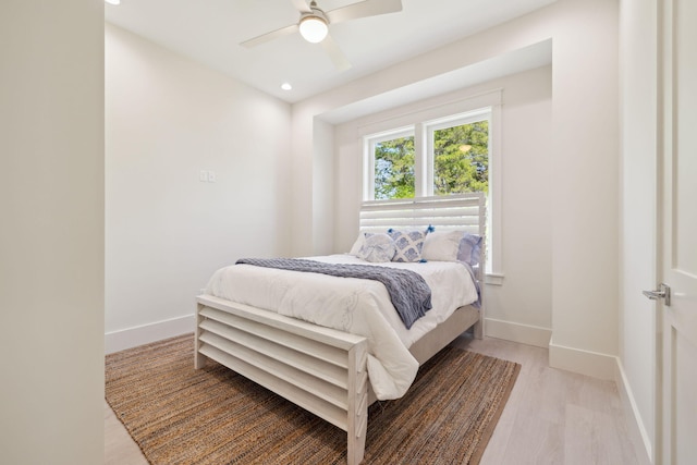 144 Dalton Dr, Santa Rosa Beach, FL 32459 - bedroom with a ceiling fan, light wood-style flooring, recessed lighting, and baseboards