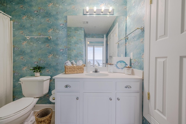17545 Front Beach Rd Unit 1507, Panama City Beach, FL 32413 - full bath featuring wallpapered walls, vanity, and curtained shower