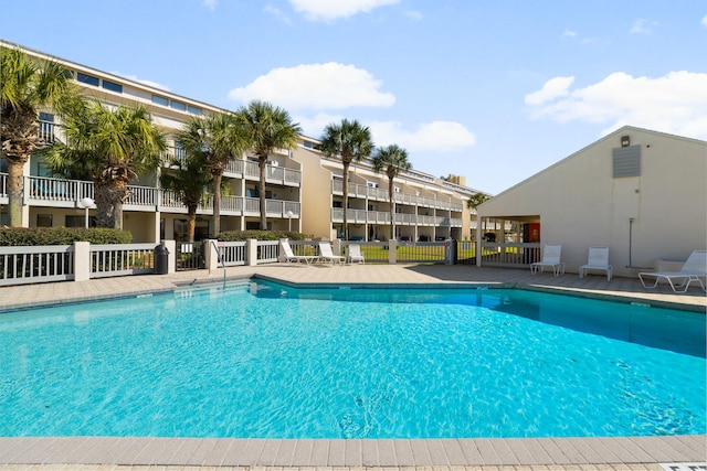 pool with fence