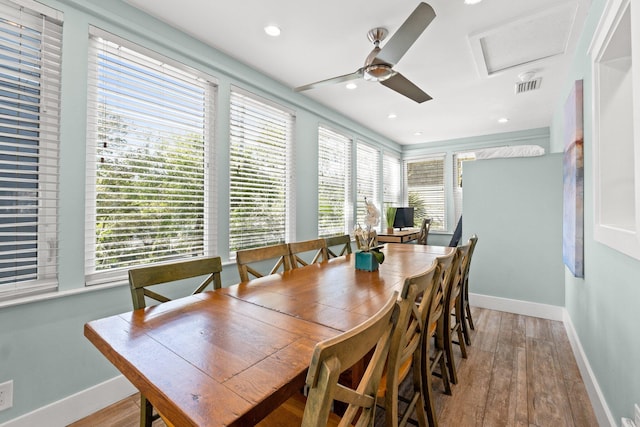 dining space featuring visible vents, baseboards, recessed lighting, wood finished floors, and a ceiling fan