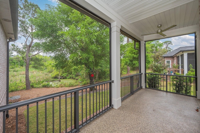 balcony with ceiling fan