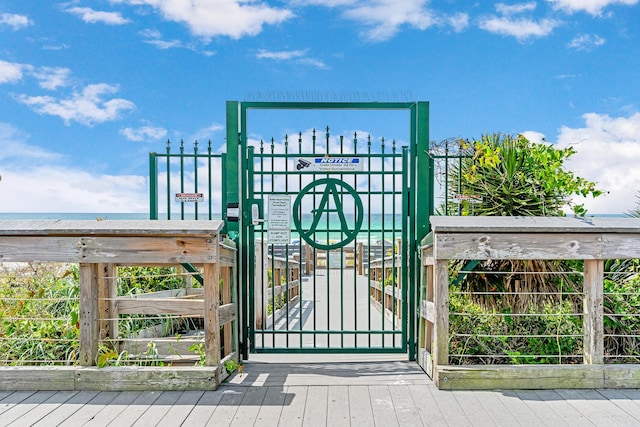 597 Avalon Blvd, Miramar Beach, FL 32550 - view of gate