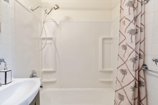 361 NE Gardner Dr, Fort Walton Beach, FL 32548 - full bath with shower / tub combo and a sink