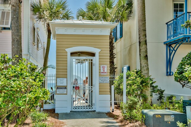 97 Sarasota St, Miramar Beach, FL 32550 - view of property entrance
