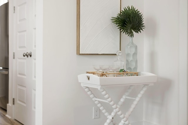 room details featuring freestanding refrigerator