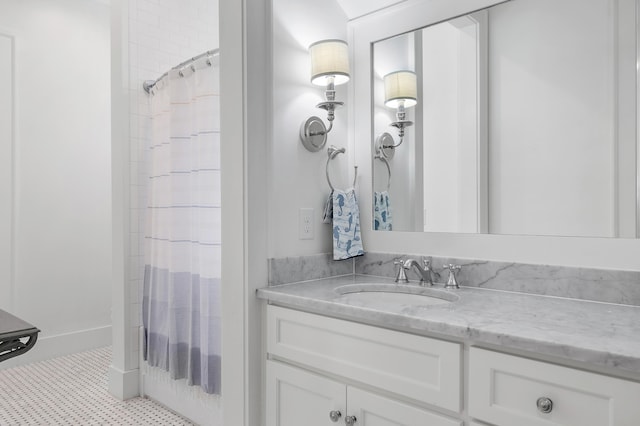 489 Regatta Bay Blvd, Destin, FL 32541 - bathroom featuring vanity