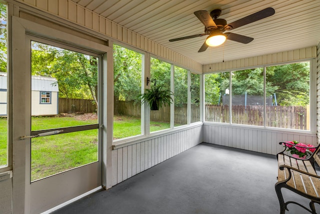960 Valley Rd, Crestview, FL 32539 - unfurnished sunroom with a ceiling fan and a wealth of natural light