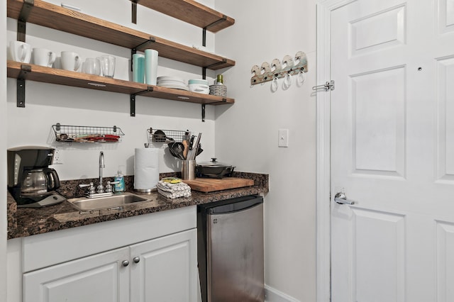10343 E County Highway 30a Unit B233, Rosemary Beach, FL 32461 - bar featuring a sink, freestanding refrigerator, and wet bar