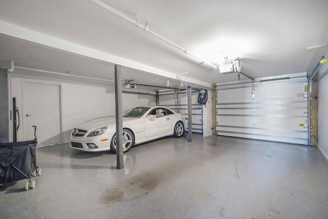 240 Gulf Shore Dr Unit 433, Destin, FL 32541 - garage featuring a garage door opener